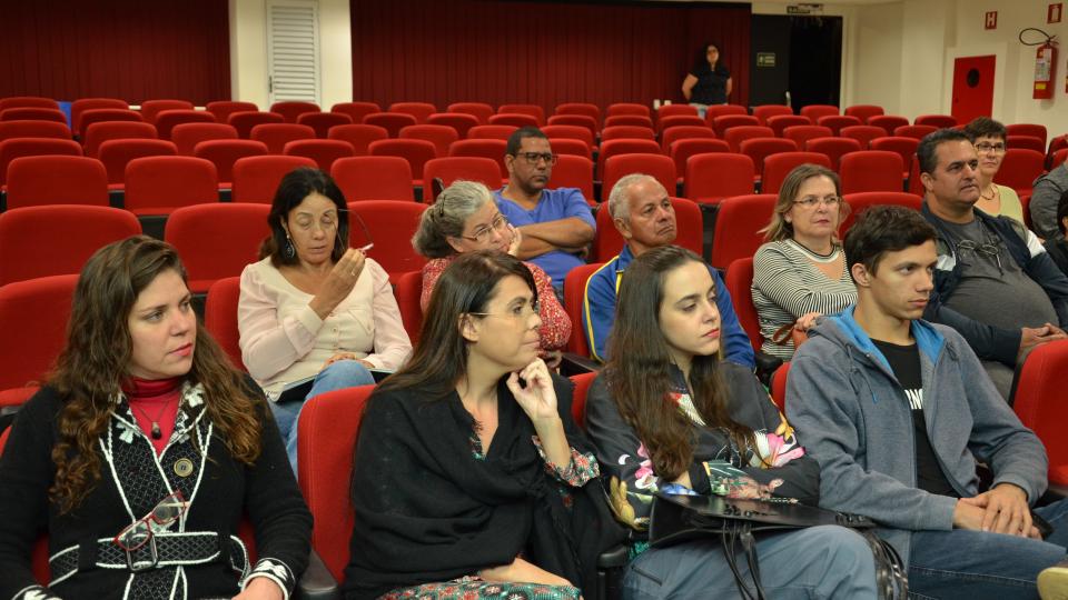 A programação ocorreu no Auditório do Bloco 5S do Campus Santa Mônica (Foto: Milton Santos)
