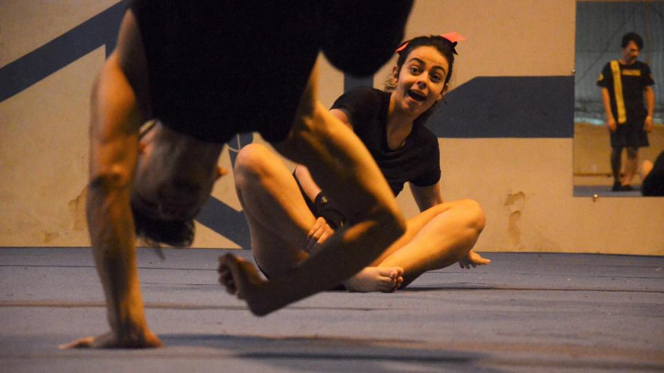 Treinamento aberto do grupo de cheerleaders da UFU (foto: Marco Cavalcanti)