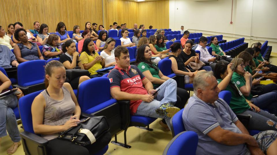 Evento acontece no Bloco 5R, do Campus Santa Mônica da UFU (Foto: Milton Santos)