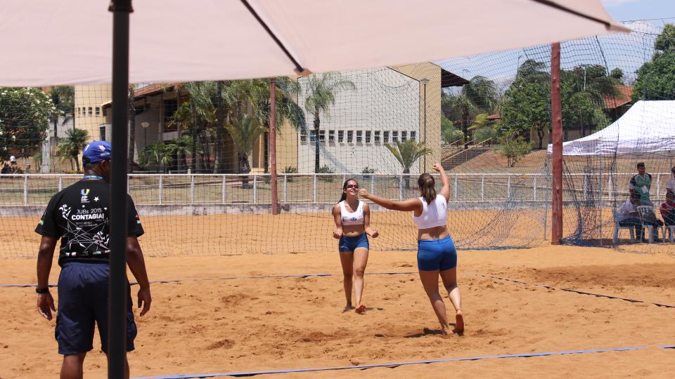 Luana Daud e Ana Luiza Cabral venceram a dupla da Universidade Federal de Pernambuco