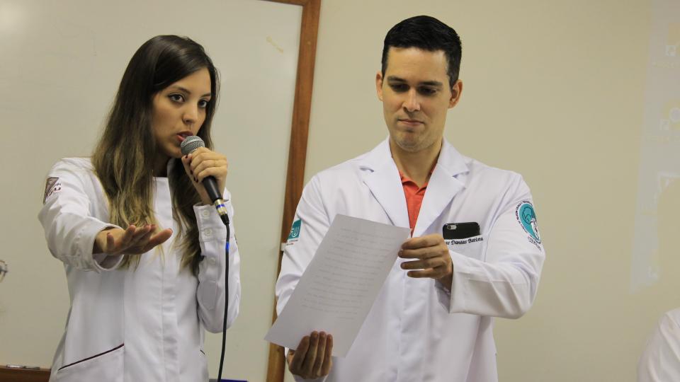 Thaís Souza Maia, juramentista da 73ª turma de Odontologia da UFU.