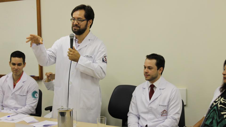 Professor Sérgio Cardoso, diretor em exercíco da Faculdade de Odontologia e coordenador do curso de graduação em Odontologia.