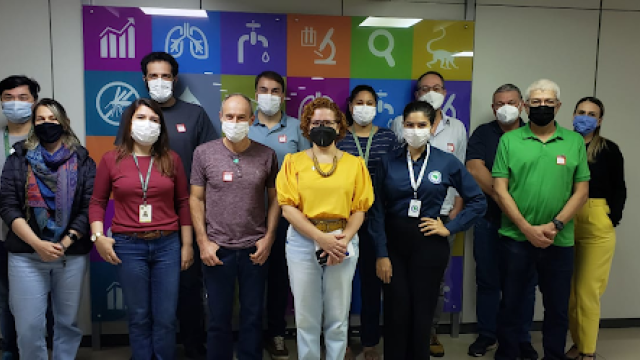 Participantes da oficina para classificação de áreas de risco para vigilância da febre maculosa. (Foto: Divulgação/Ministério da Saúde)