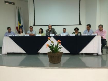 Reitor da UFU e pró-reitores em Ituiutaba