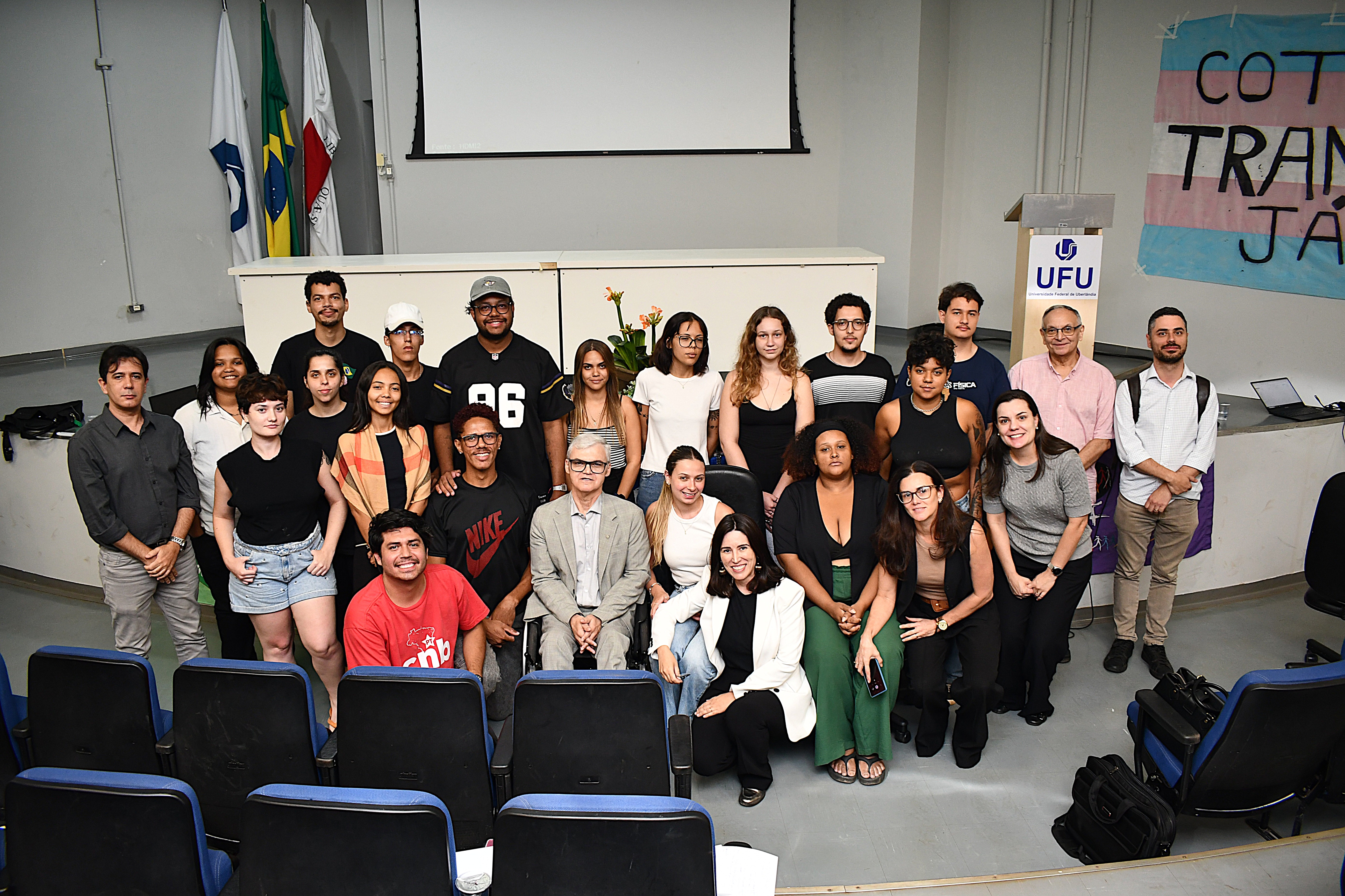 Encontro do Reitor Carlos Henrique de Carvalho com os estudantes do Campus Pontal e lideranças estudantis 