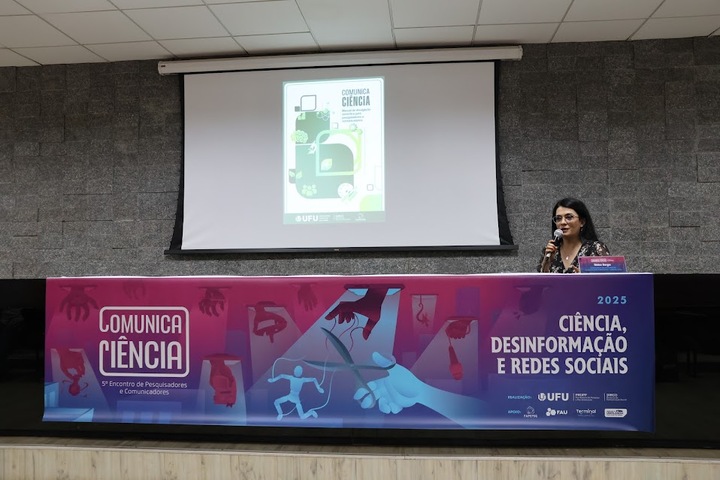 Apresentação 'Manual Comunica Ciência'