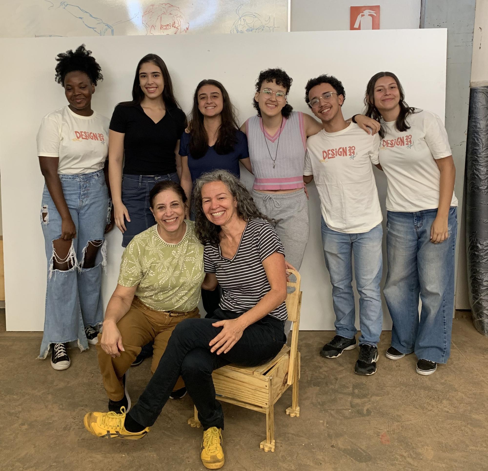 Imagem dos estudantes e professoras