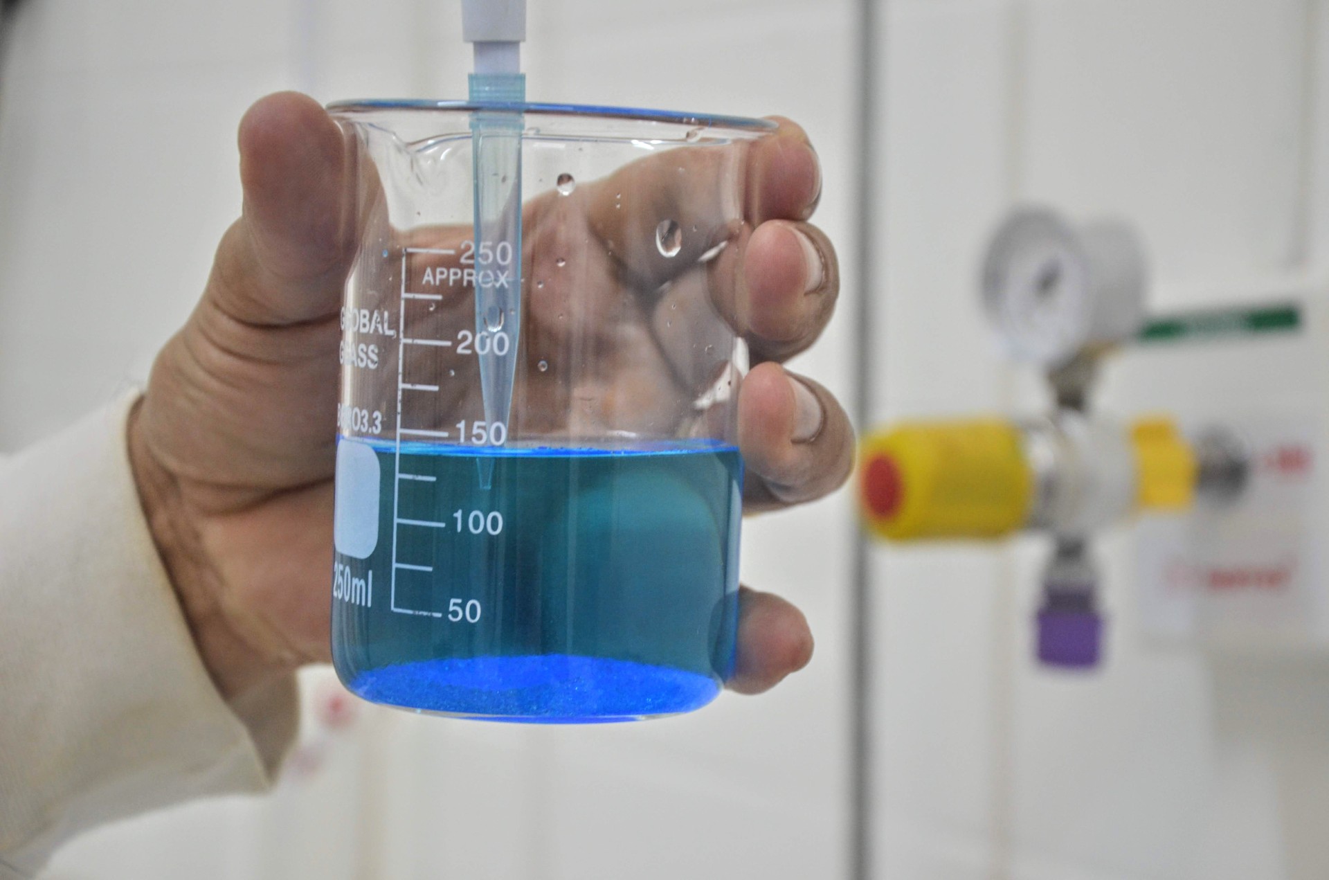 Vidro com produto químico