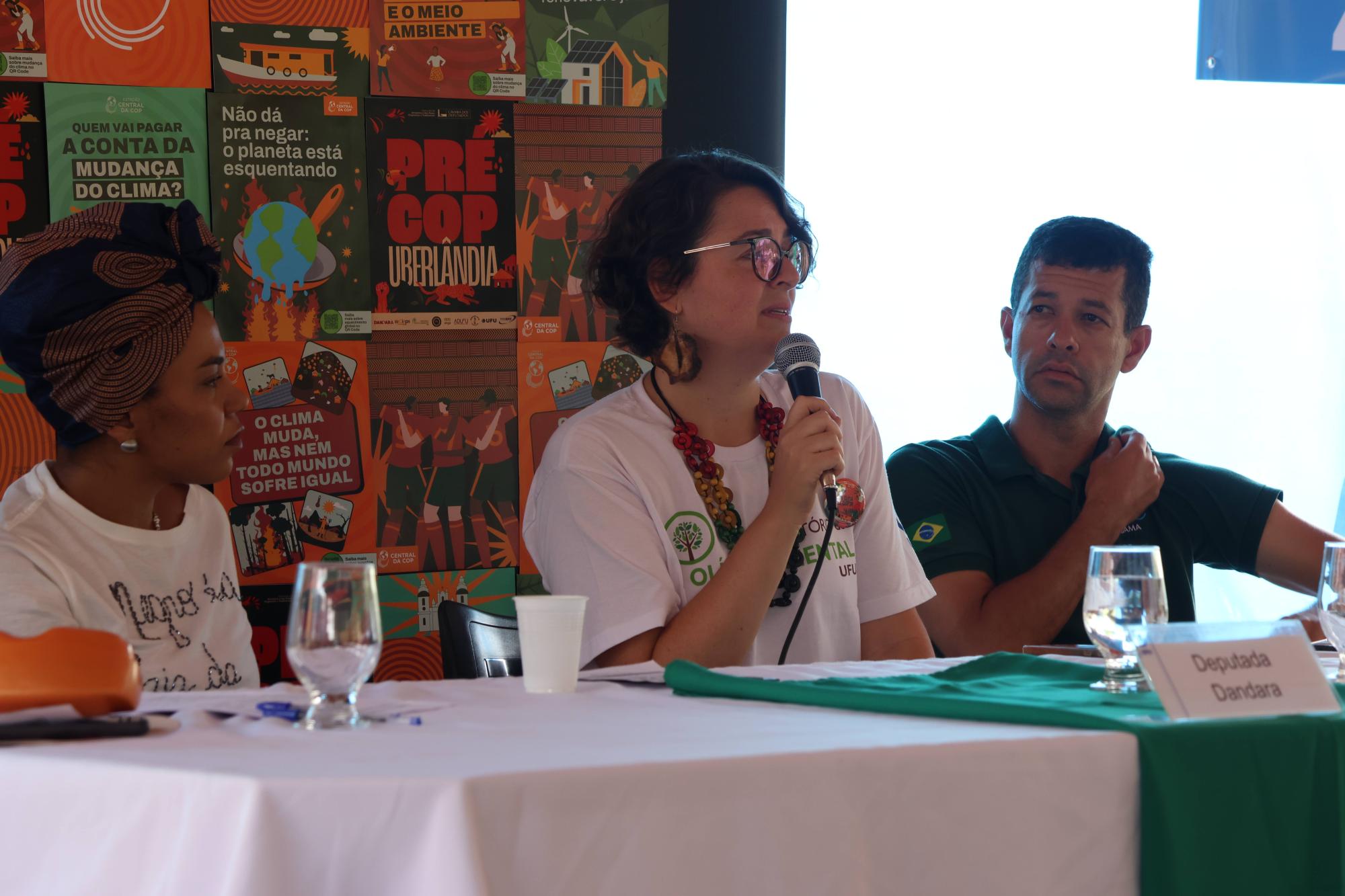 Samara Carbone durante abertura da Pré-COP 