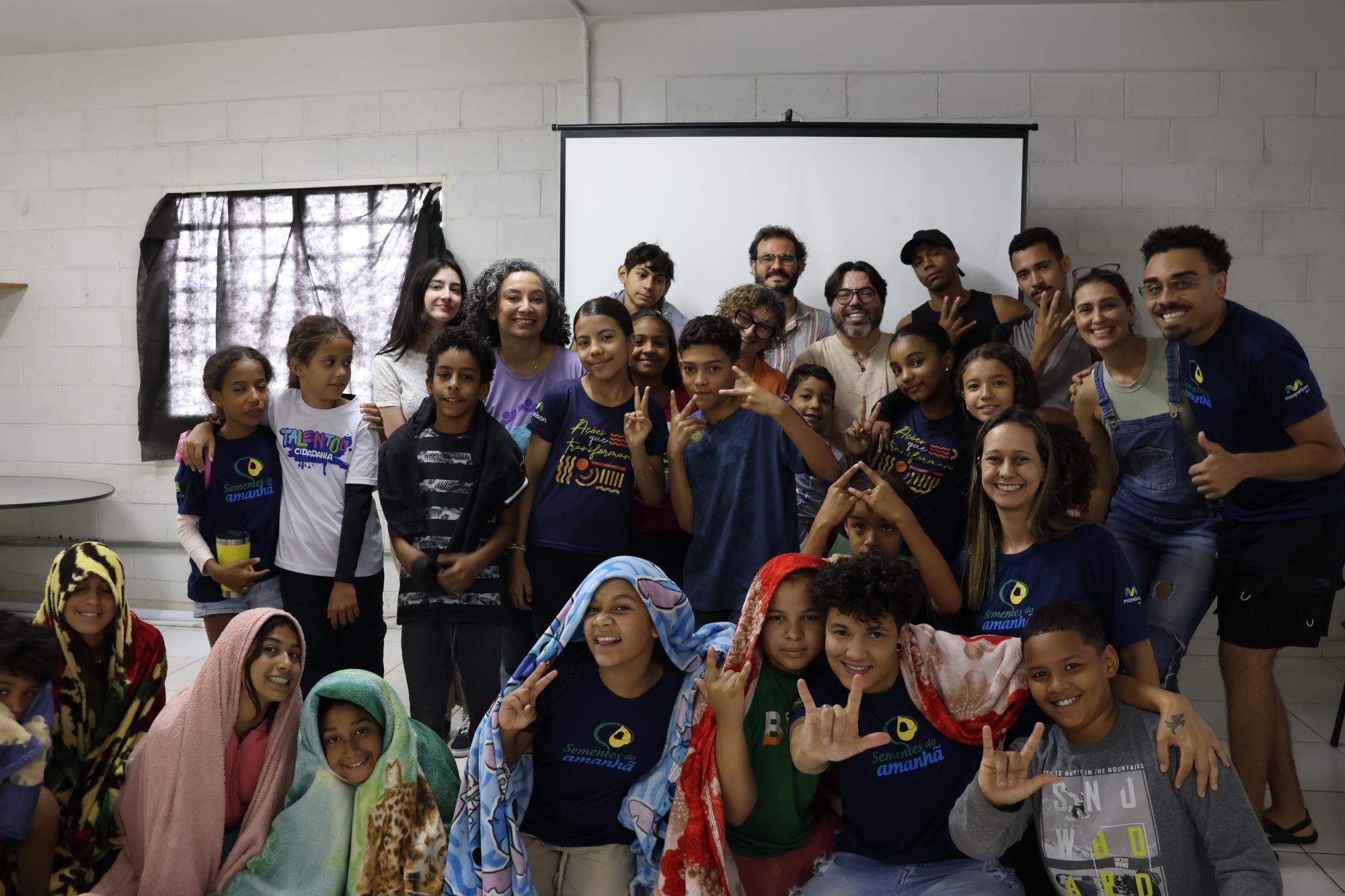 Sessão Infantil da Mostra com as crianças do Sementes do Amanhã | Foto: Vitória Marcelino