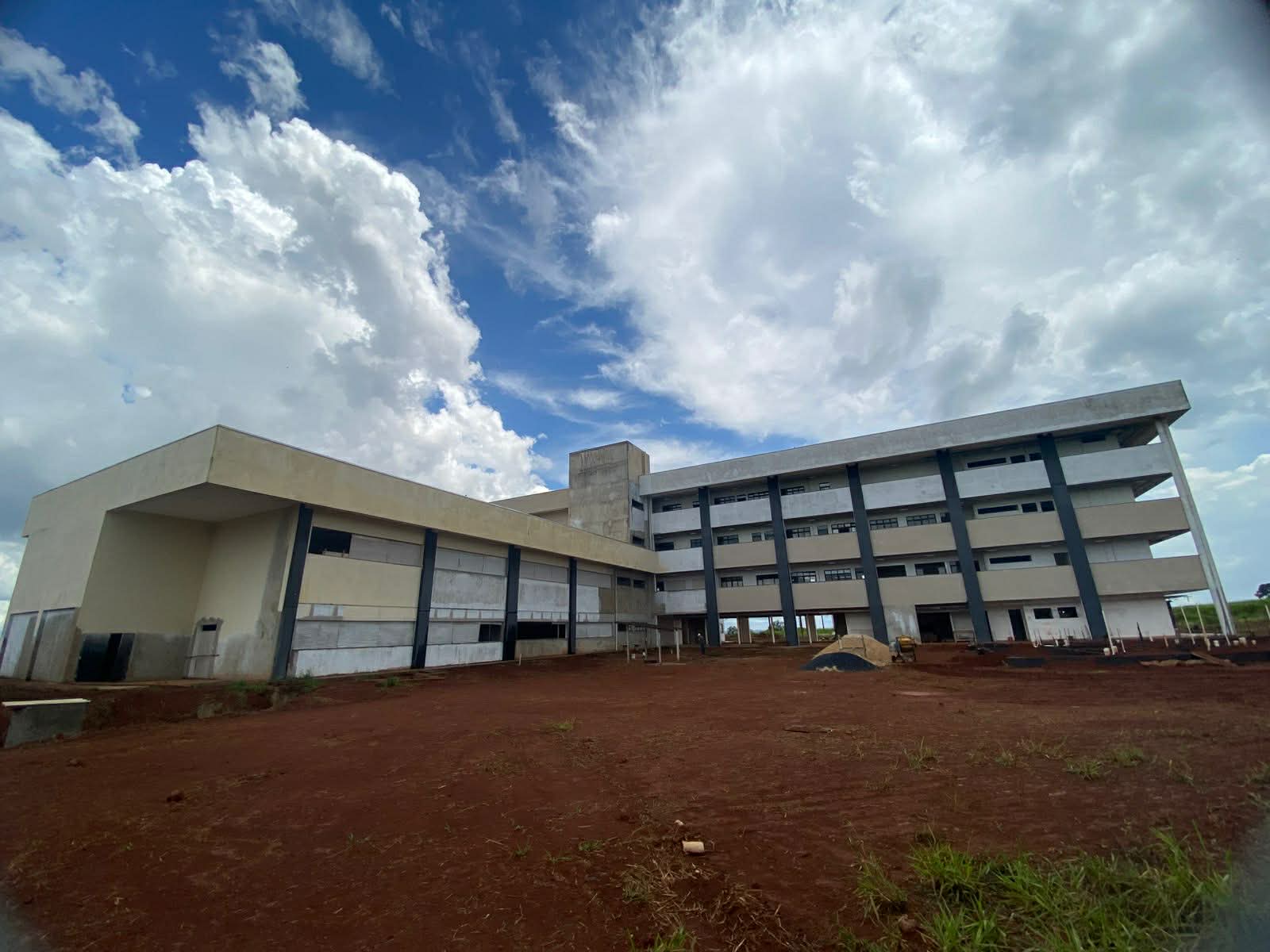 Imagem panorâmica do atual estágio das obras de construção do Bloco 1APM