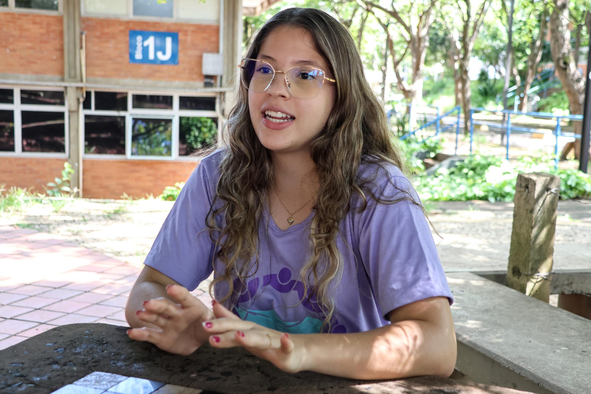 Millena: “Para mim, ciência é procurar a resposta daquilo que ainda não tem. Olhar as coisas de uma nova perspectiva” (foto: Marco Cavalcanti)