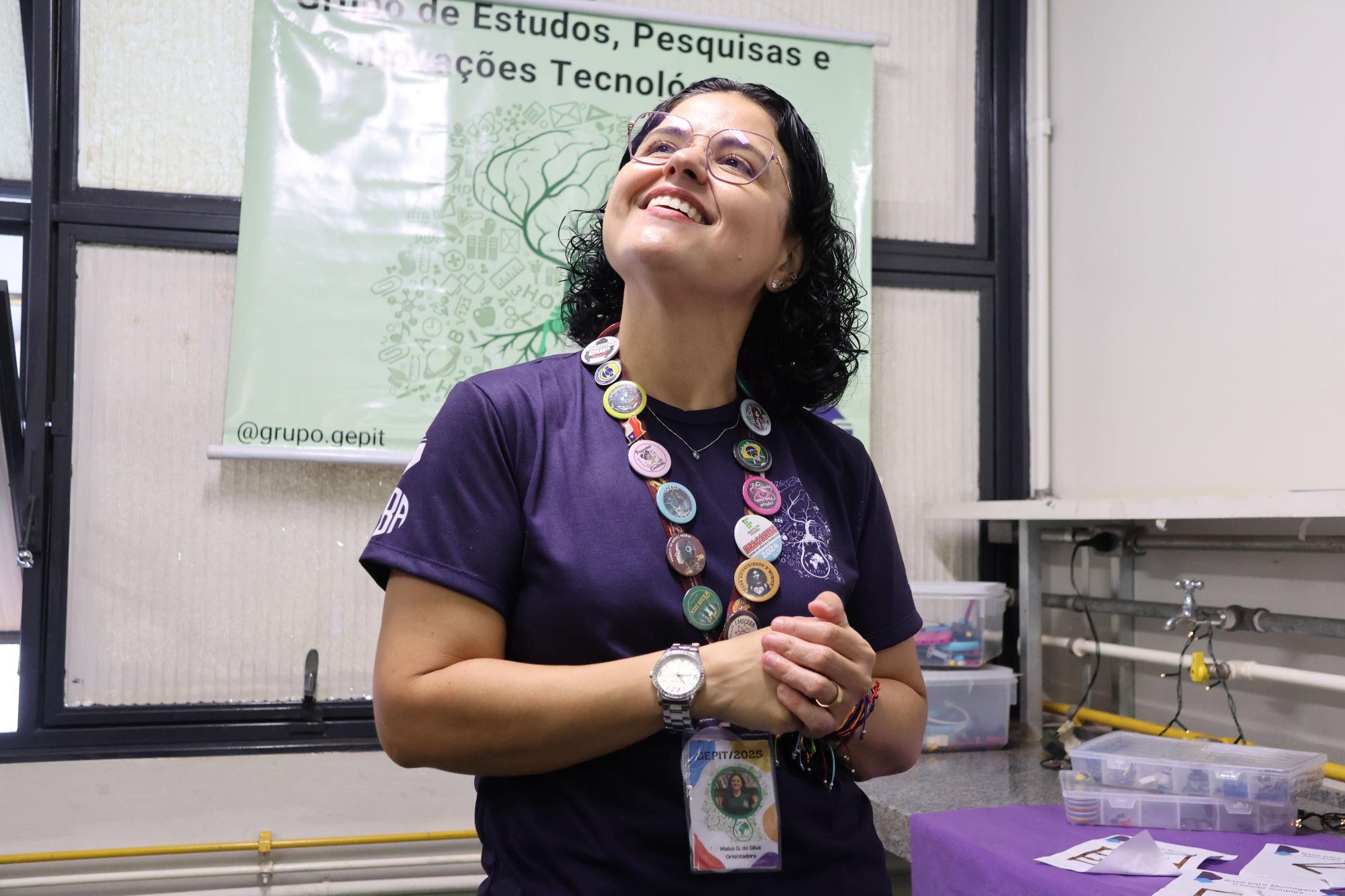 Foto: Marco Cavalcanti A professora Maísa é coordenadora de diversos projetos voltados a iniciação cientifica