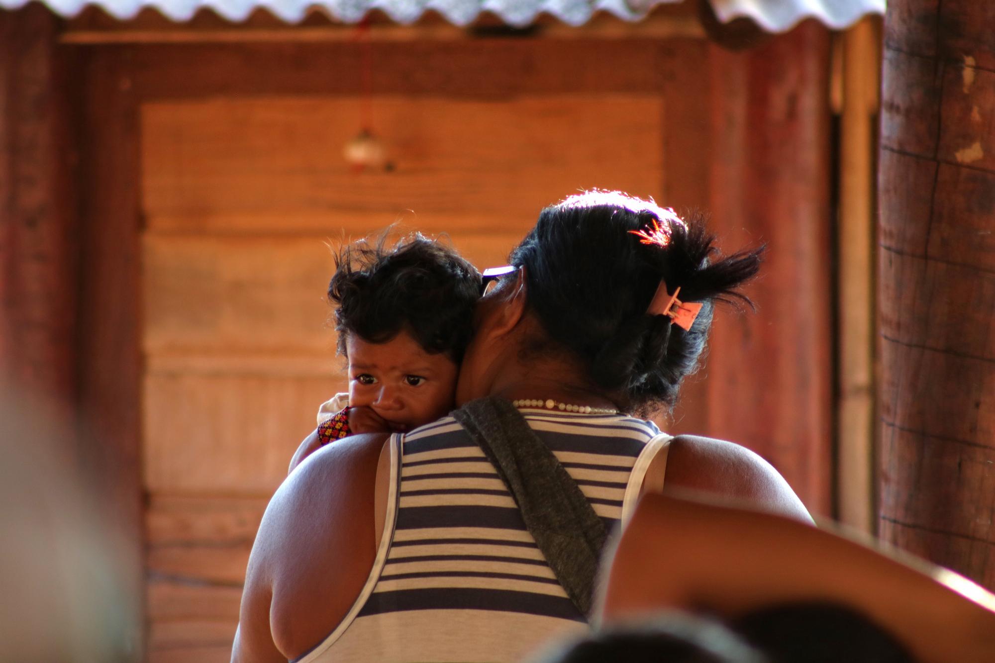 Vivem 99 pessoas na aldeia de Presidente Olegário, entre elas, 13 crianças nascidas naquele território