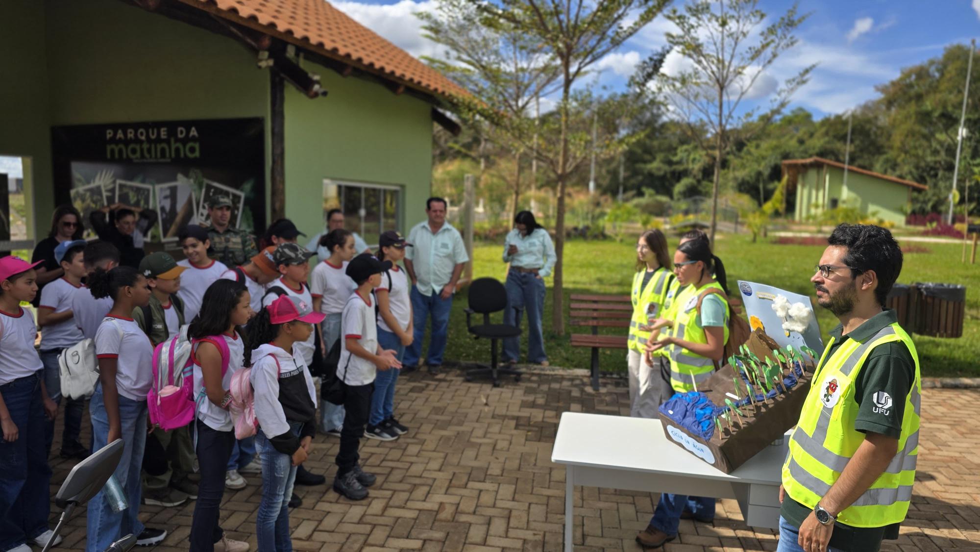Alunos e professor