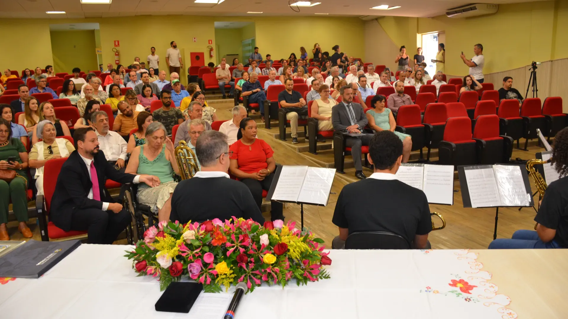 Medicina Veterinária comemora 50 anos de sua primeira turma