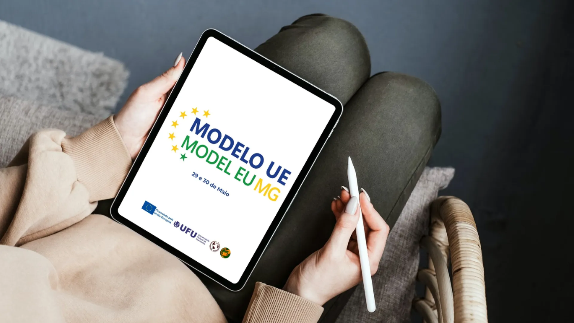 Mulher se inscreve no Model EU Uberlândia