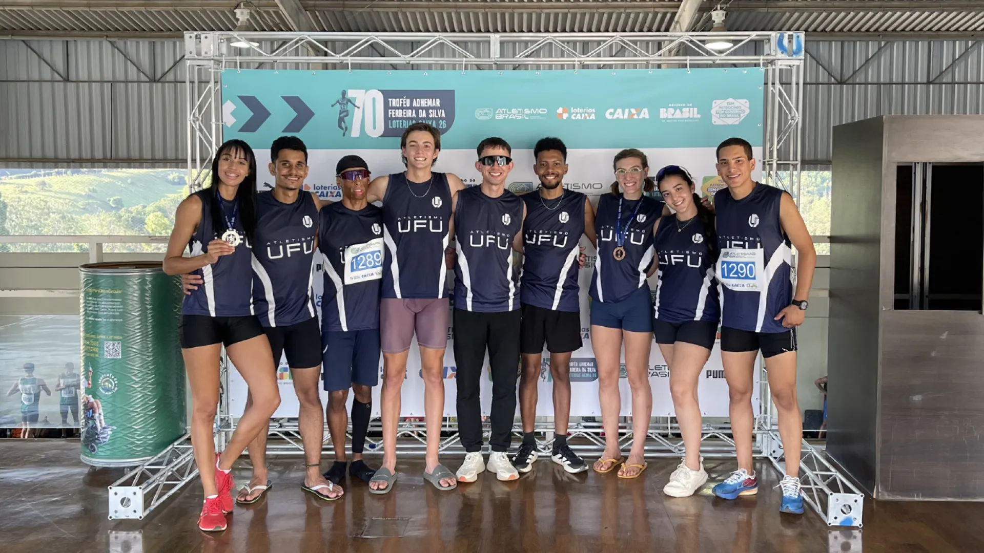 Equipe de atletismo da UFU reunida
