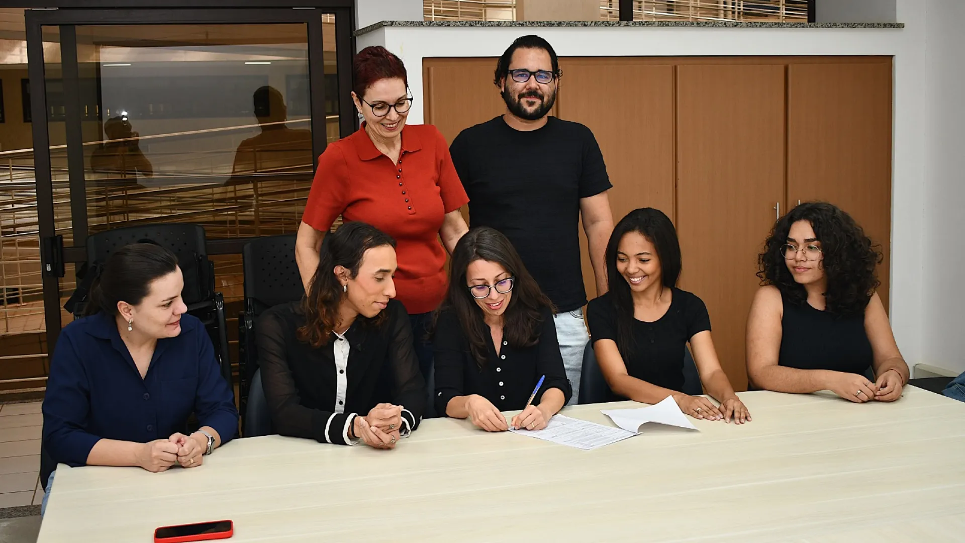 Estudantes e gestão superior da UFU finalizam mesa de negociação com acordo