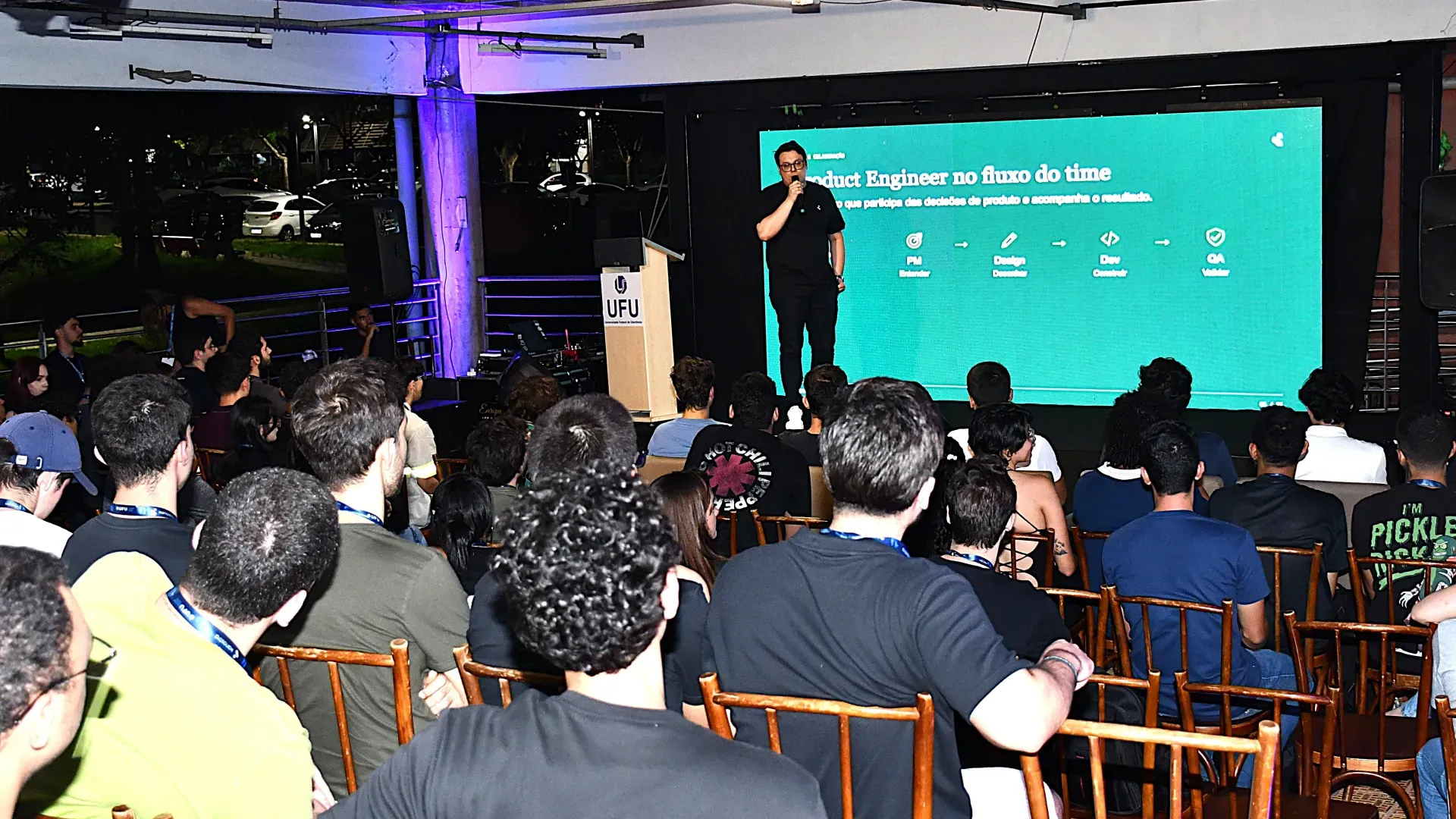 Registro da palestra de Lucas Azambuja