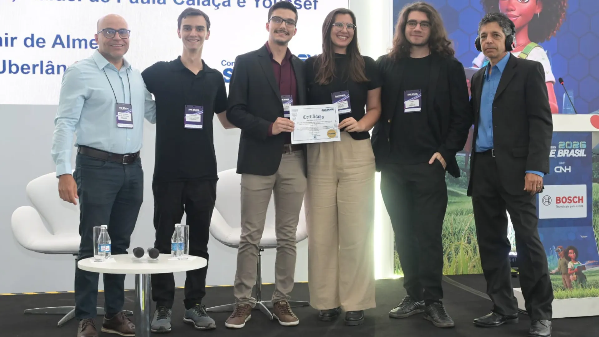 Equipe da UFU durante a premiação 