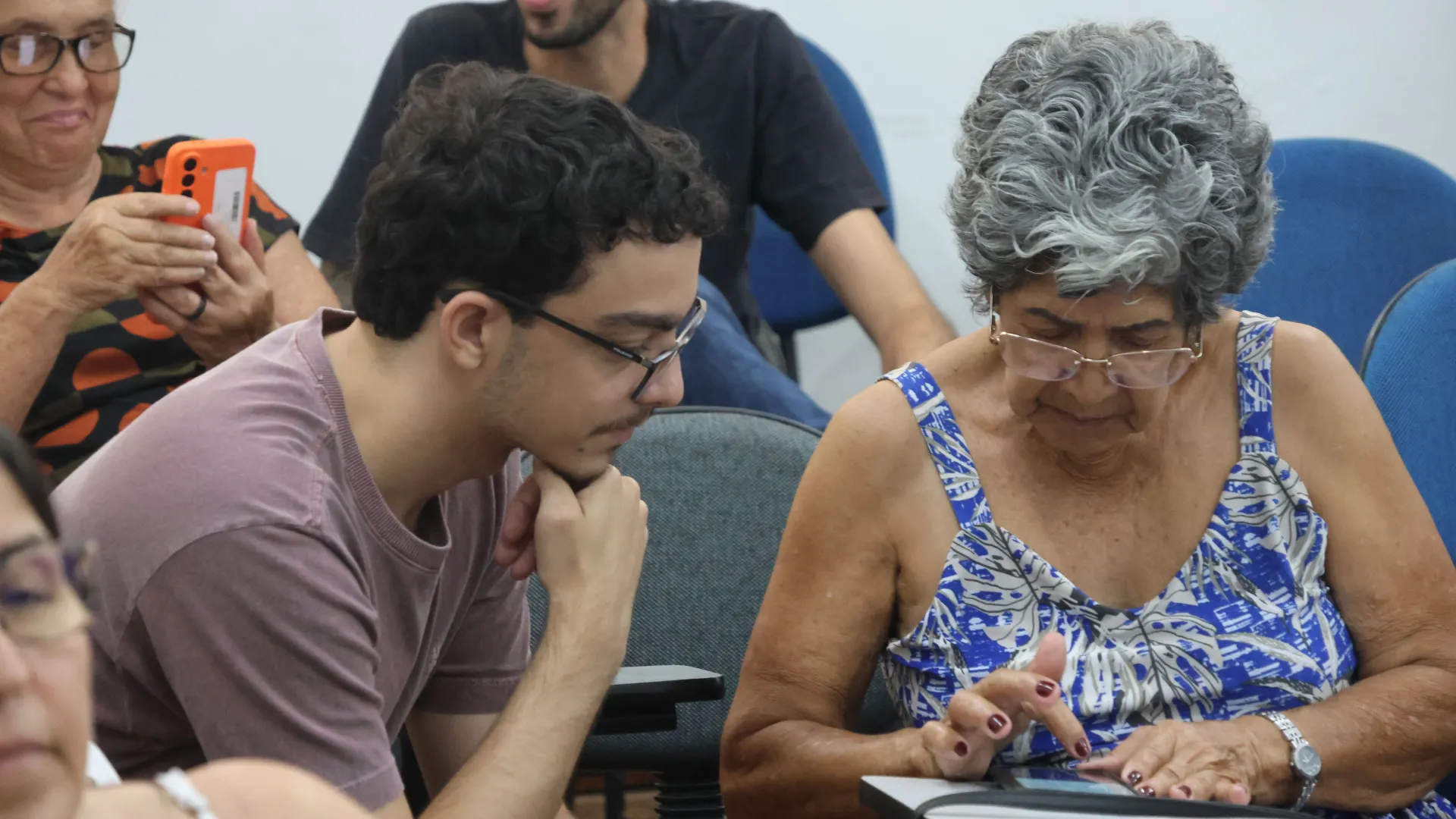 O projeto "Saber Digital" é uma iniciativa da Faculdade de Computação (Facom/UFU) que propõe a inclusão digital de pessoas idosas/ Foto:Luiz Henrique Peniza