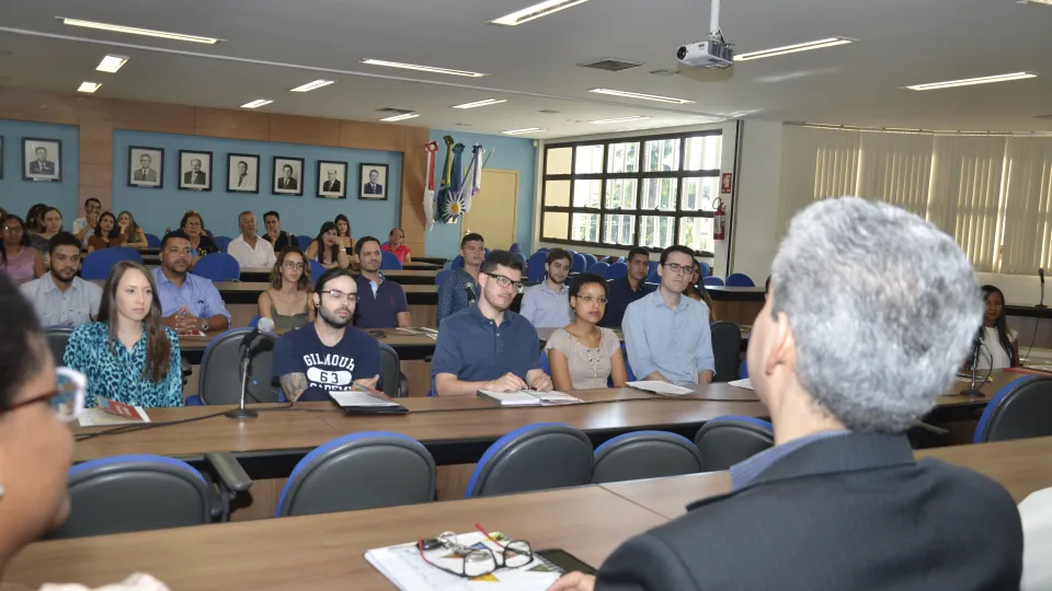 Posse dos novos servidores  Foto: Milton Santos