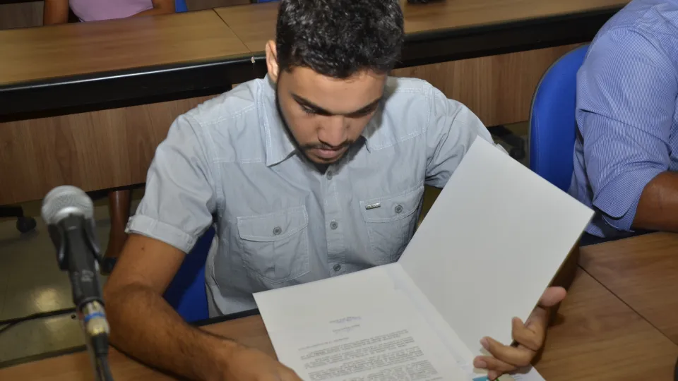 Posse dos novos servidores  Foto: Milton Santos