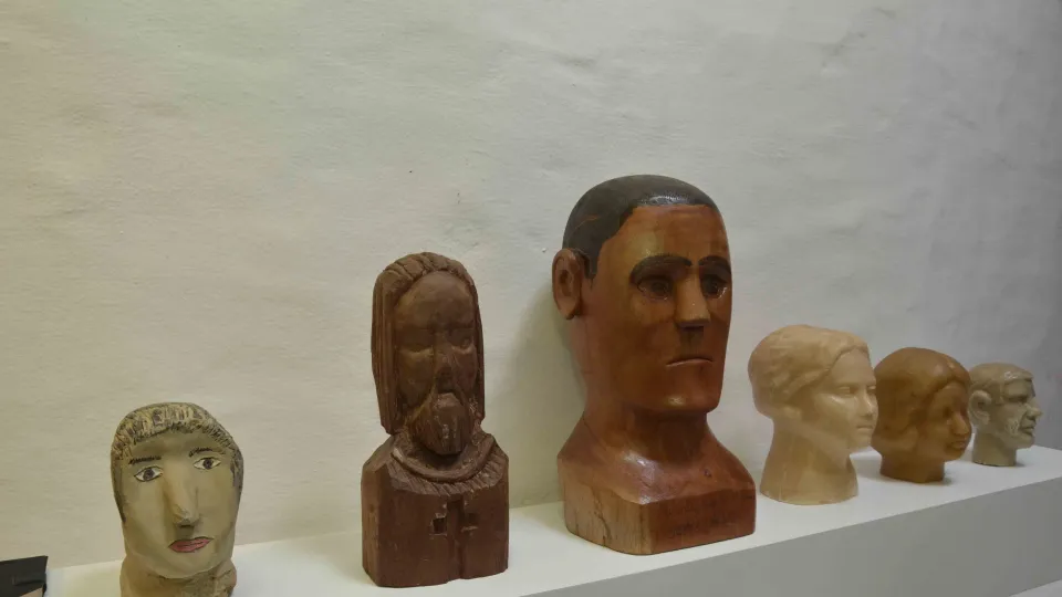 Peças expostas no Museu de Arte Sacra da Diocese de Uberlândia (foto: Milton Santos)