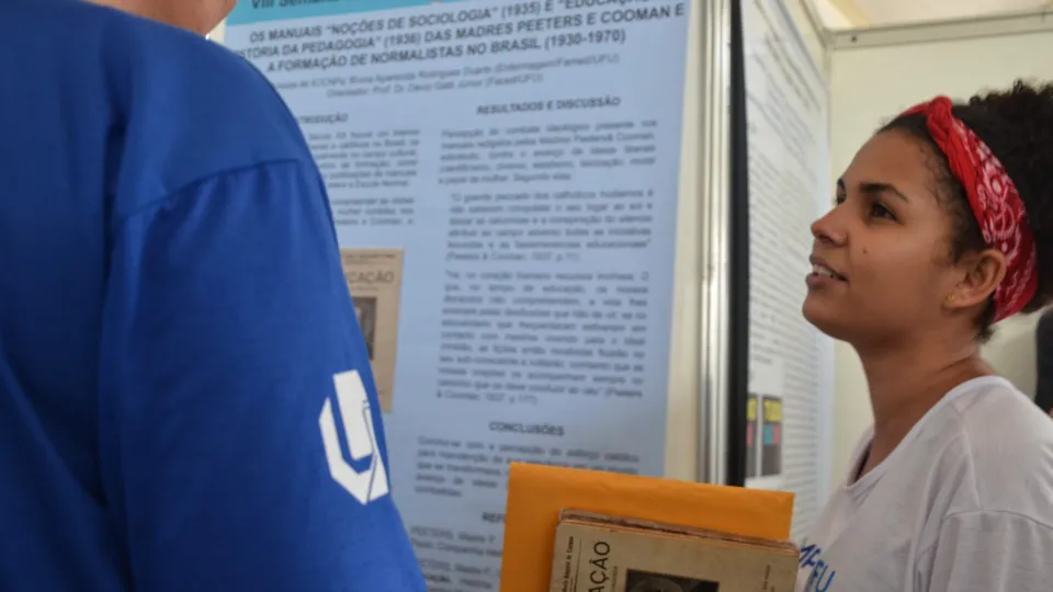 Exposição dos trabalhos ocorreu no Centro Esportivo Universitário da UFU (Foto: Marco Cavalcanti)