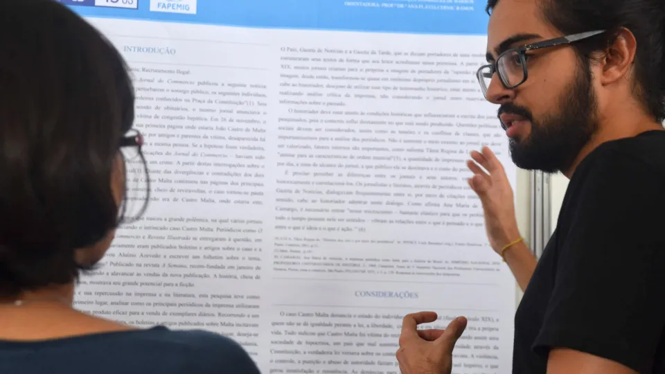 Exposição dos trabalhos ocorreu no Centro Esportivo Universitário da UFU (Foto: Marco Cavalcanti)