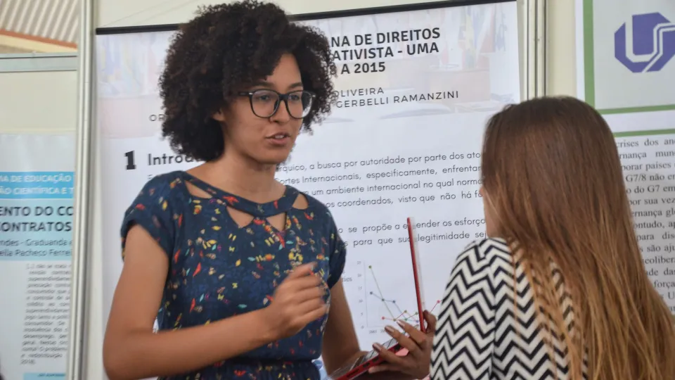 Exposição dos trabalhos ocorreu no Centro Esportivo Universitário da UFU (Foto: Marco Cavalcanti)