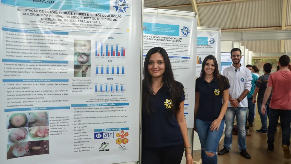 Exposição dos trabalhos ocorreu no Centro Esportivo Universitário da UFU (Foto: Marco Cavalcanti)