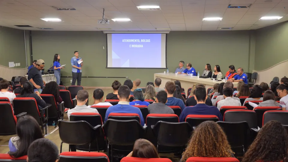 A UFU recebe cerca de 1.500 calouros neste segundo semestre letivo de 2018 (foto: Marco Cavalcanti)