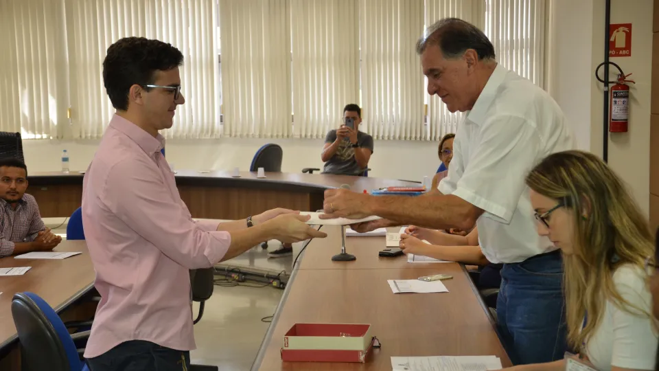 Cerimônia aconteceu na sala dos conselhos (Fotos: Milton Santos)