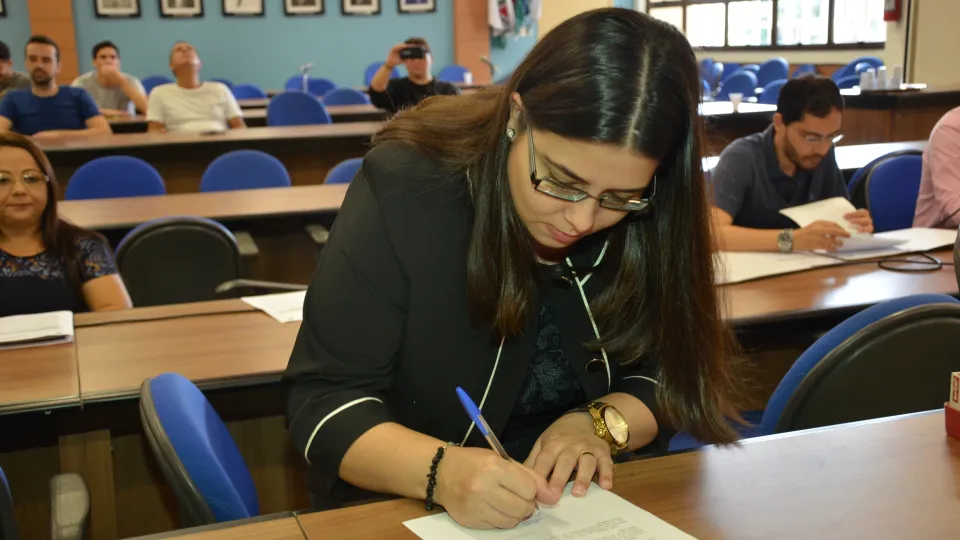 Cerimônia aconteceu na sala dos conselhos (Fotos: Milton Santos)