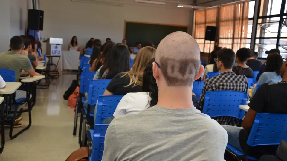 Recepção no Campus Monte Carmelo foi realizada no bloco 1BMC, na Unidade Araras  (foto: Milton Santos)