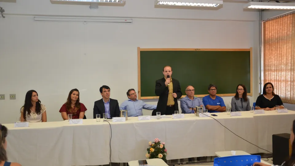 Recepção no Campus Monte Carmelo foi realizada no bloco 1BMC, na Unidade Araras  (foto: Milton Santos)