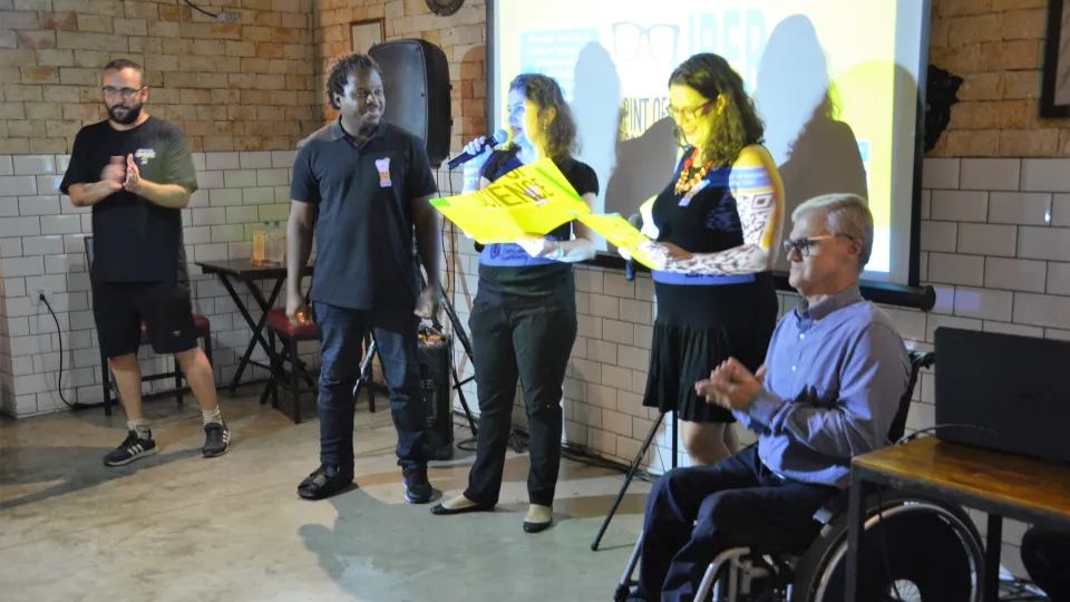 Pint of Science realizado na terça-feira, 8/11, no bar Libertas (fotos: Milton Santos)