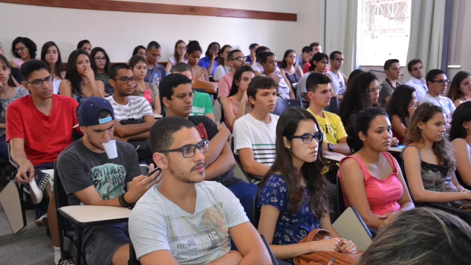 Cerimônia ocorreu no Auditório do Prédio dos Pavonianos (Foto: Milton Santos)