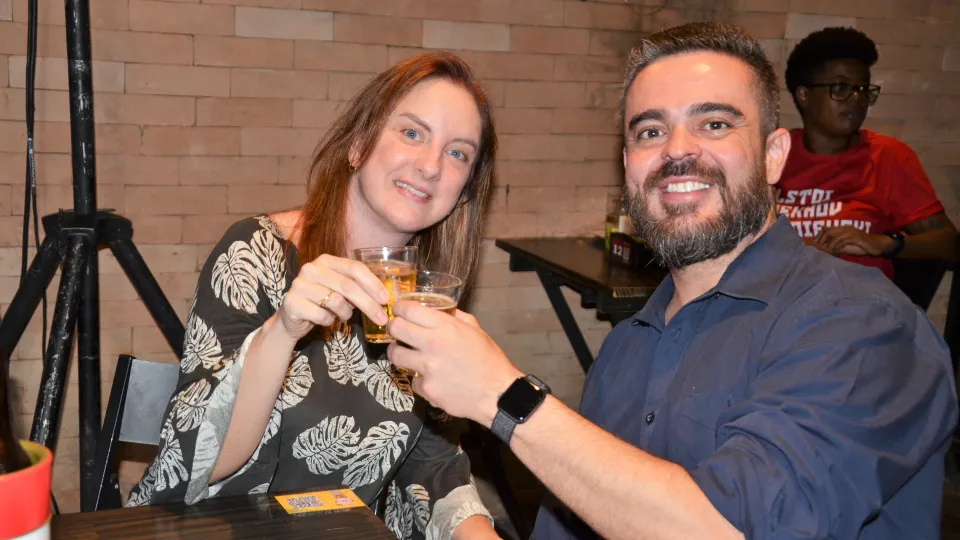 Pint of Science realizado na terça-feira, 8/11, no bar Libertas (fotos: Milton Santos)