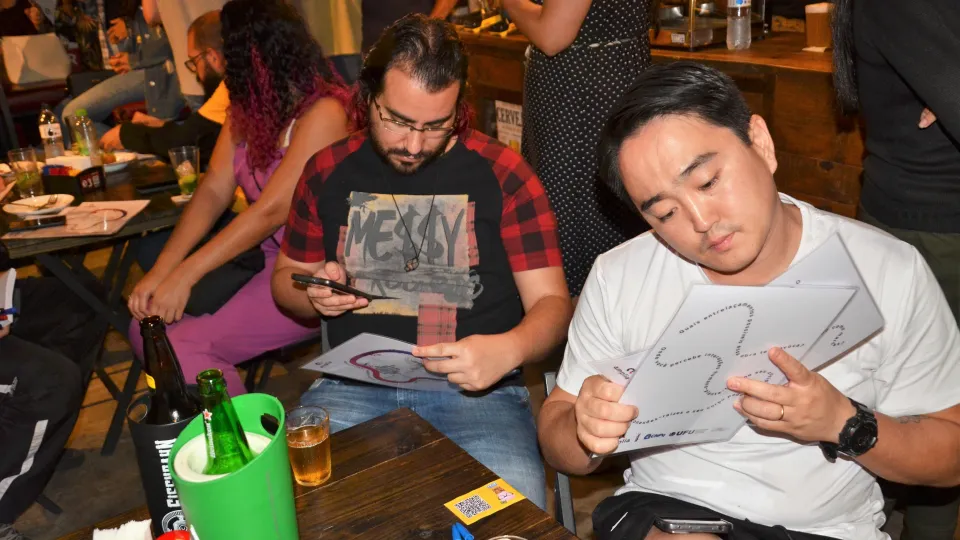 Pint of Science realizado na terça-feira, 8/11, no bar Libertas (fotos: Milton Santos)