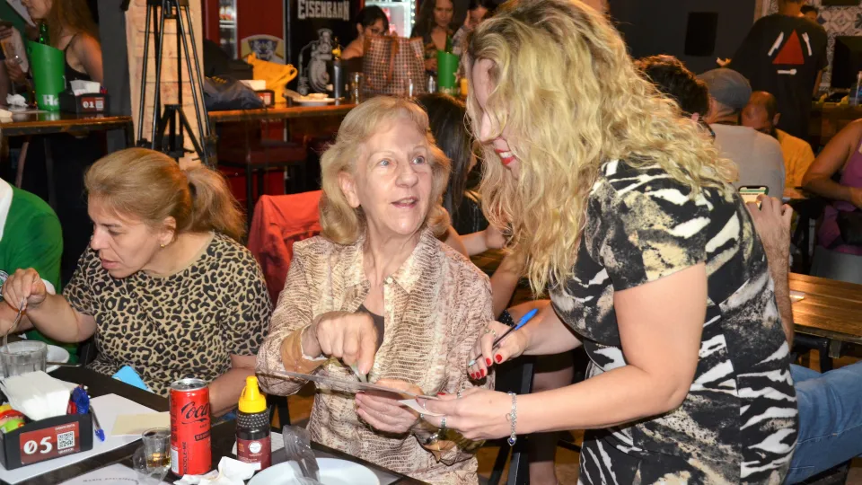 Pint of Science realizado na terça-feira, 8/11, no bar Libertas (fotos: Milton Santos)