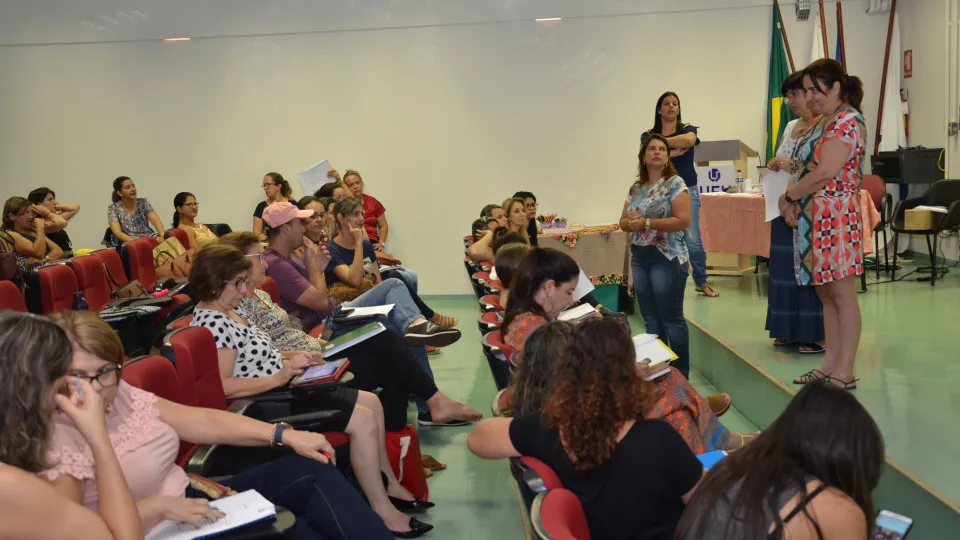 Segundo dia do Pnaic, que  acontece no Campus Santa Mônica (Foto: Milton Santos) 