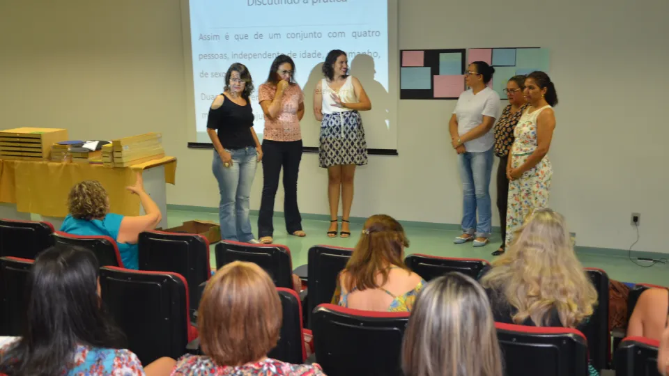 Segundo dia do Pnaic, que  acontece no Campus Santa Mônica (Foto: Milton Santos) 