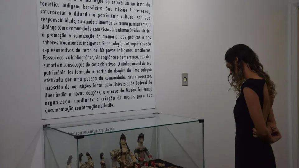 Visitantes marcam presença em amostra no Museu (Foto: Milton Santos)