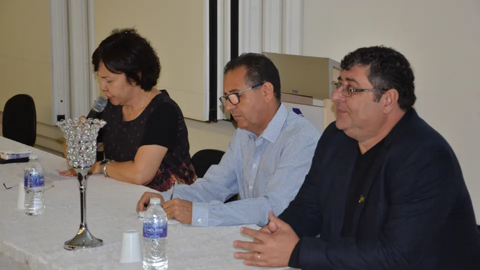 Evento acontece no Bloco 5R, do Campus Santa Mônica da UFU (Foto: Milton Santos)