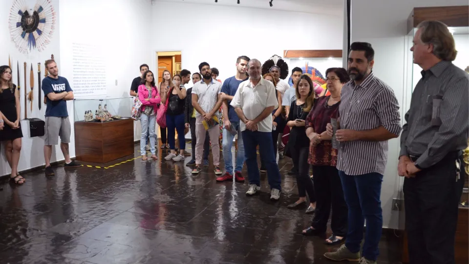 Visitantes marcam presença em amostra no Museu (Foto: Milton Santos)