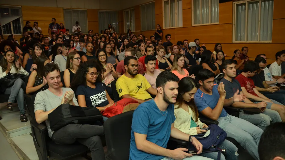 Evento aconteceu no Anfiteatro do Bloco 3Q (Foto: Milton Santos)