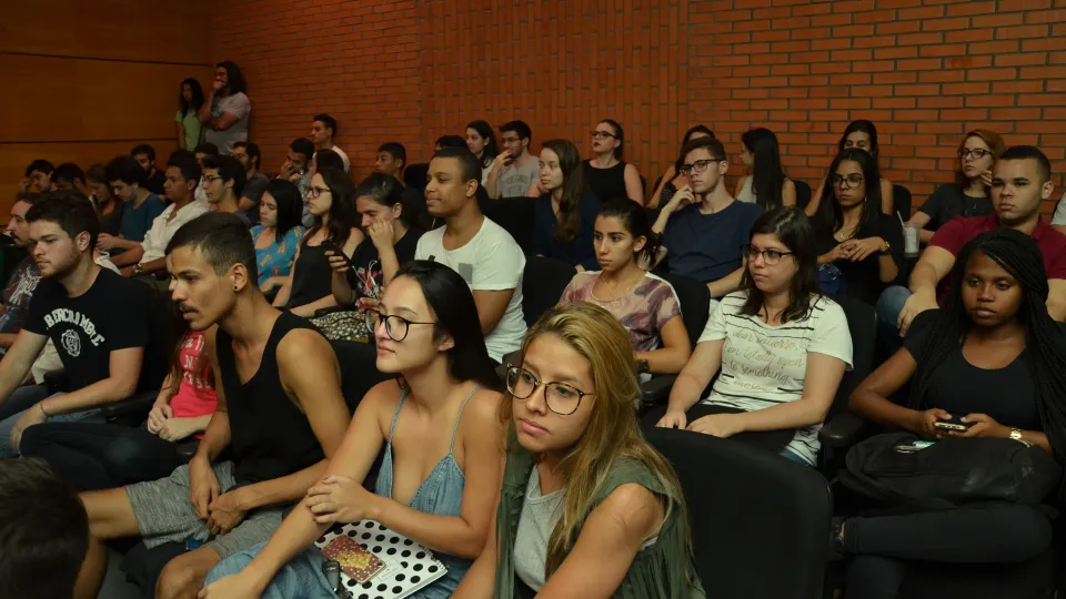 Evento aconteceu no Anfiteatro do Bloco 3Q (Foto: Milton Santos)